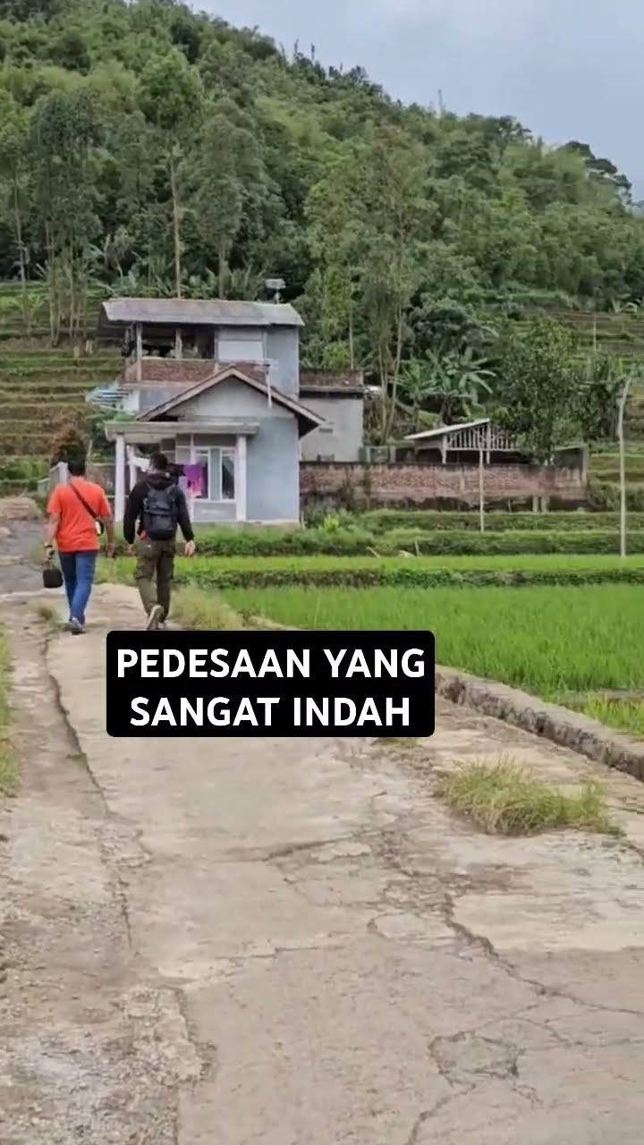 Jalan Jalan Ke Pedesaan Indah